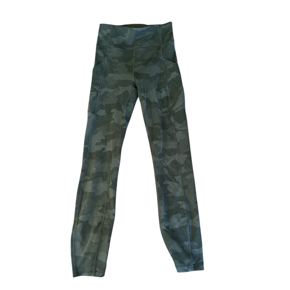 Black camo lululemon leggings w pockets